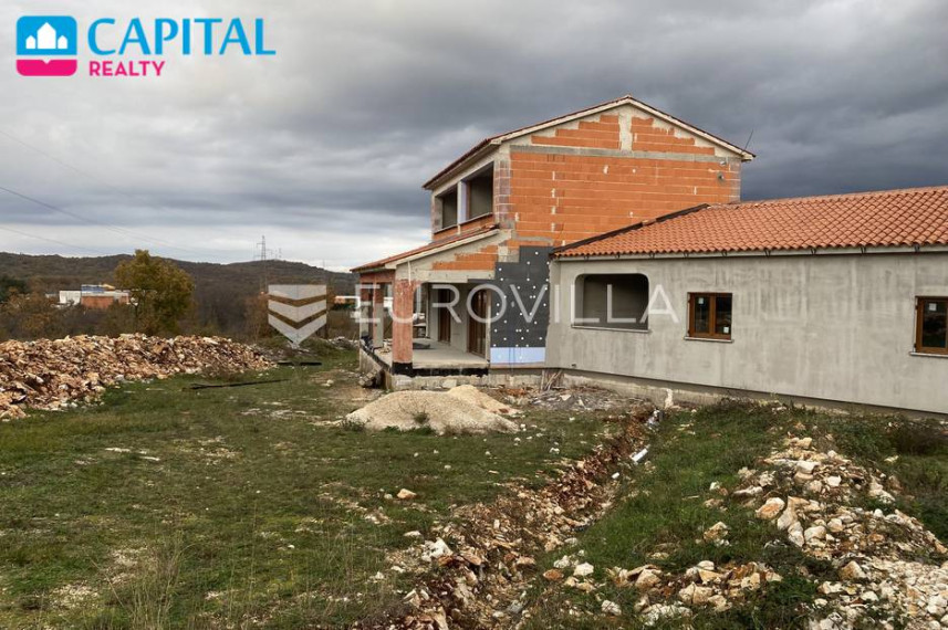 Parduodamas namas Rovinjsko Selo 49E , 600.00 kv.m ploto, 2 aukštai 6