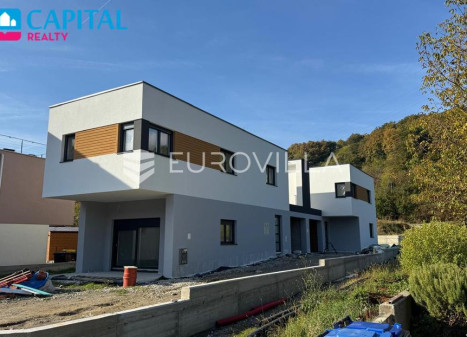 Parduodamas butas Vrbanići II. odvojak 12 , 134.47 kv.m ploto, 3 kambariai