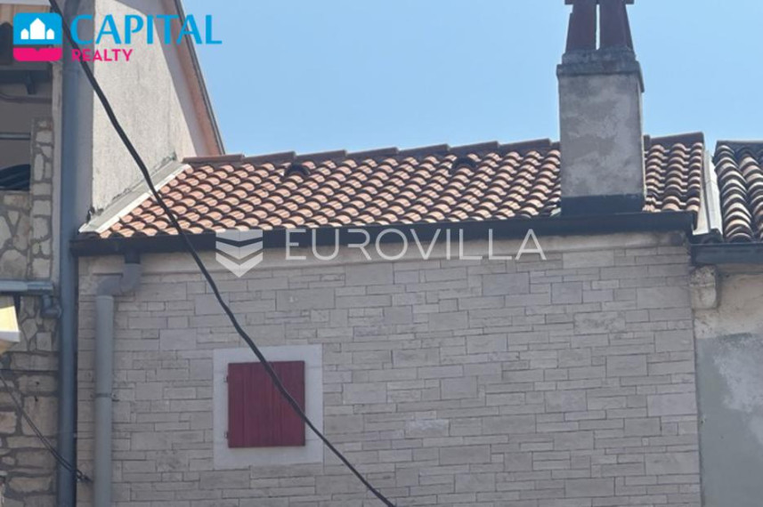 Parduodamas namas Munat 49 , 120.00 kv.m ploto, 4 aukštai 4