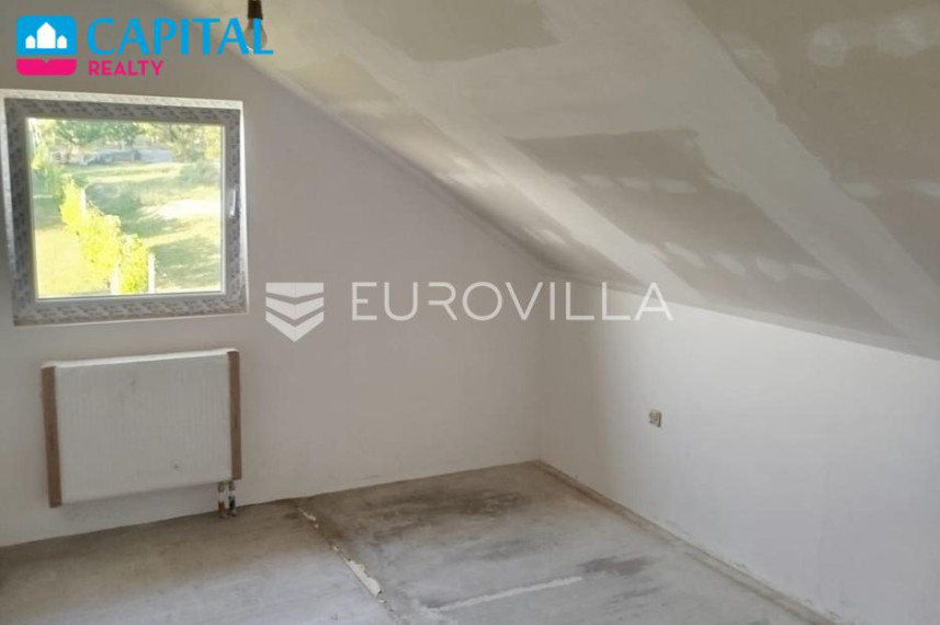Parduodamas namas Ulica Halić 246 , 170.00 kv.m ploto, 2 aukštai 15