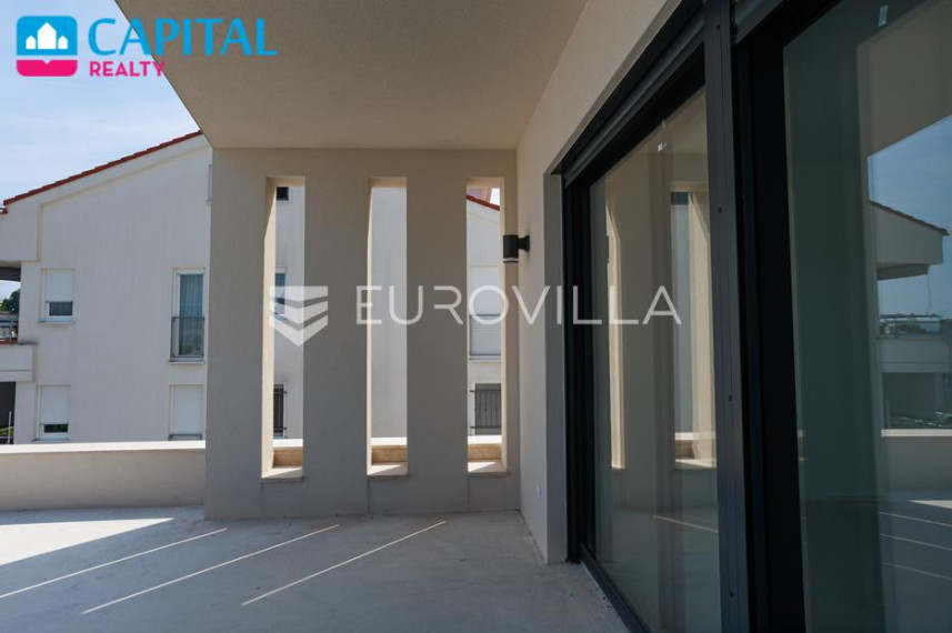 Parduodamas namas Ulica Maršala Tita 116 , 298.00 kv.m ploto, 2 aukštai 8