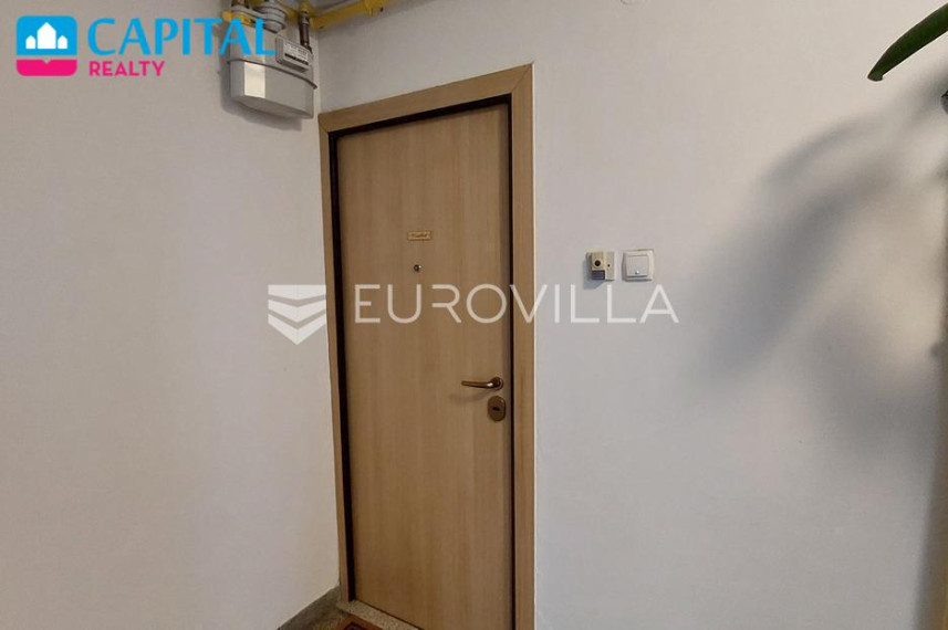 Parduodamas butas Ulica Marsovog polja 10 , 72.00 kv.m ploto, 2 kambariai 18