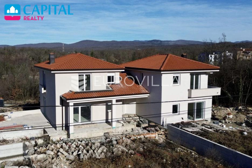 Parduodamas namas Mučići 1a , 212.00 kv.m ploto, 3 aukštai 1
