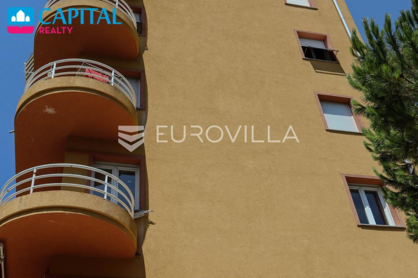 Parduodamas butas Ulica kralja Zvonimira 12 , 135.00 kv.m ploto, 3 kambariai 4