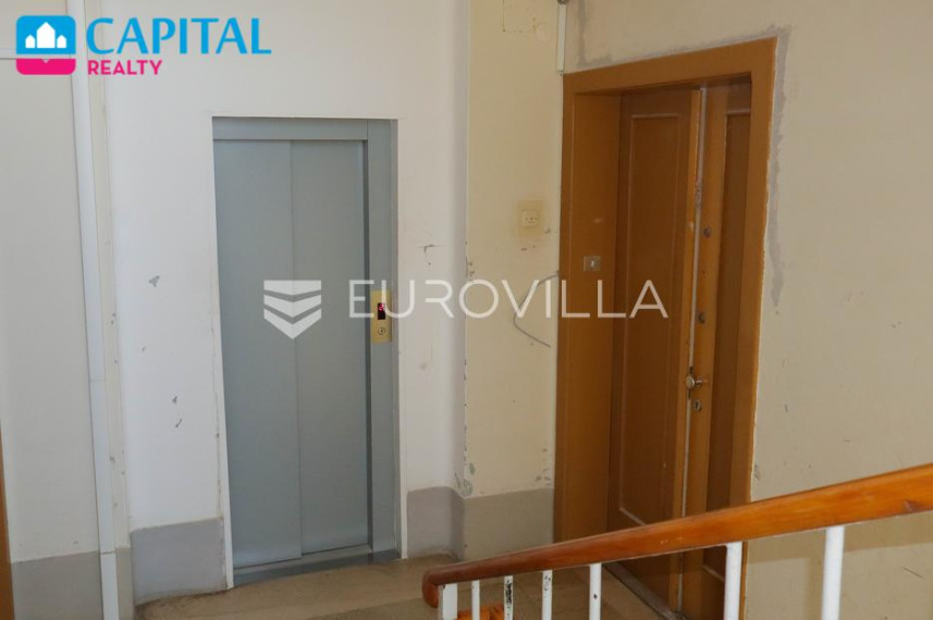 Parduodamas butas Ulica kralja Zvonimira 12 , 135.00 kv.m ploto, 3 kambariai 6