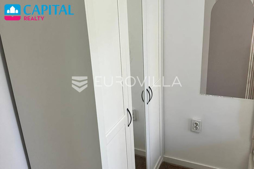 Parduodamas namas Jastrebarska ulica 3 , 270.00 kv.m ploto, 1 aukštai 18