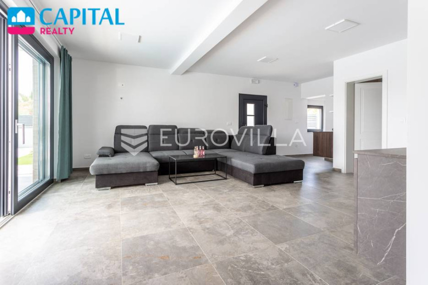 Parduodamas namas Velika Slatina XIX 21 , 300.00 kv.m ploto, 2 aukštai 8
