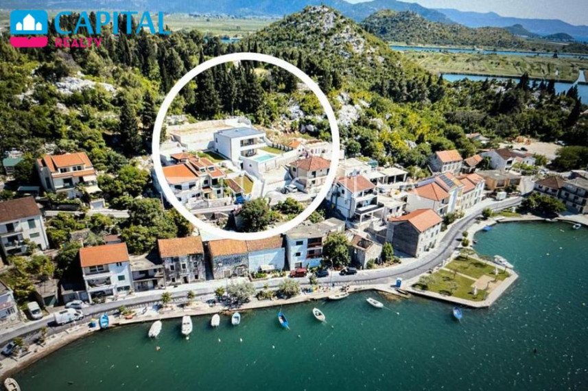 Parduodamas namas Ante Rončevića Fante 34 , 311.00 kv.m ploto, 2 aukštai 2