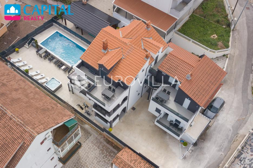 Parduodamas namas Ulica Ignacija Radića 2c , 430.00 kv.m ploto, 4 aukštai 2