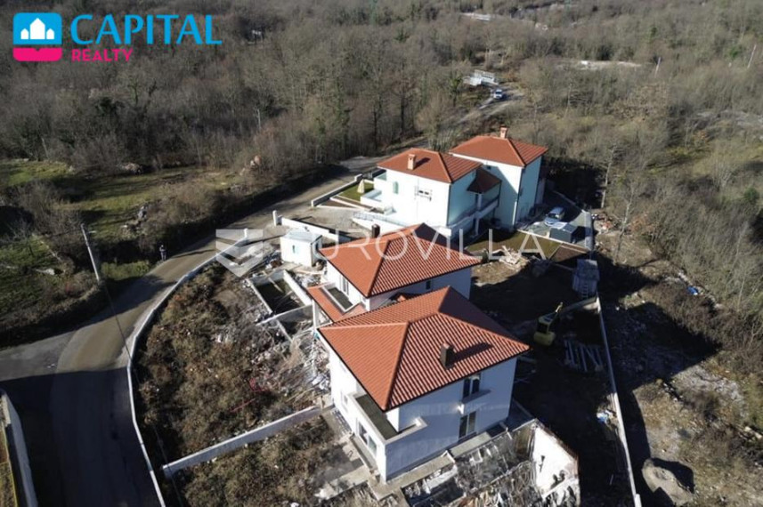 Parduodamas namas Mučići 1a , 213.00 kv.m ploto, 3 aukštai 9