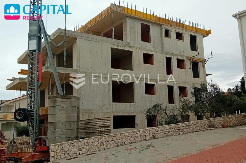 Parduodamas butas Riječka ulica 4 , 80.82 kv.m ploto, 2 kambariai 7