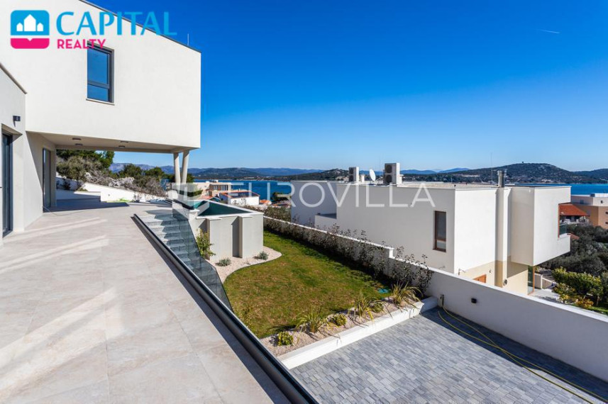 Parduodamas namas Obala Petra Krešimira IV 4 , 328.41 kv.m ploto, 3 aukštai 25