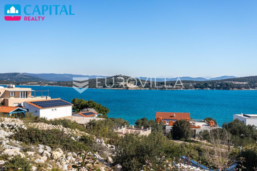 Parduodamas namas Obala Petra Krešimira IV 4 , 328.41 kv.m ploto, 3 aukštai 35