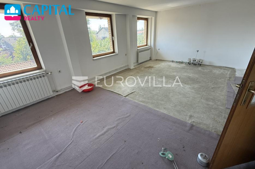Parduodamas namas Plivska ulica 29 , 290.00 kv.m ploto, 3 aukštai 12
