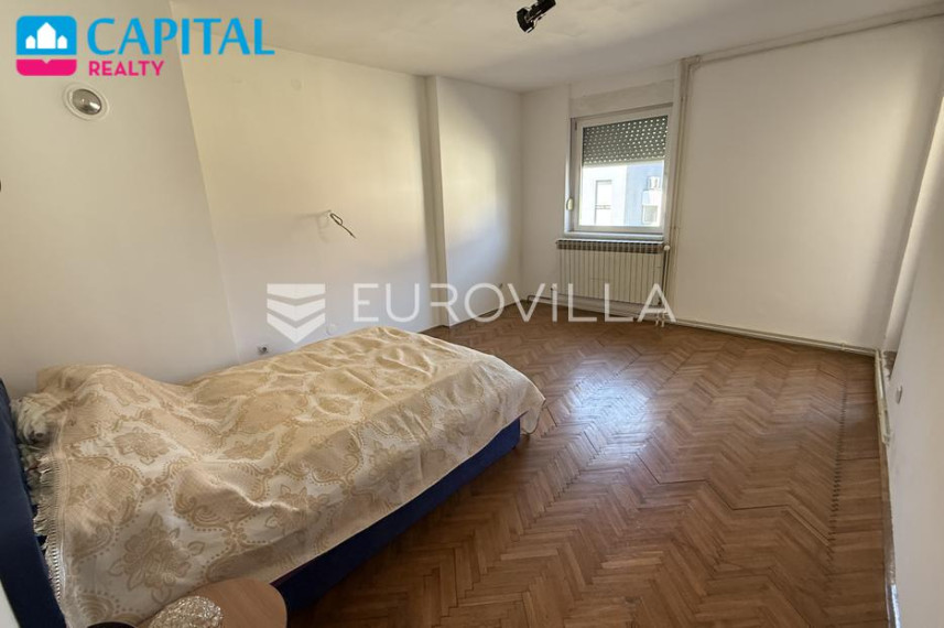 Parduodamas namas Plivska ulica 29 , 290.00 kv.m ploto, 3 aukštai 17