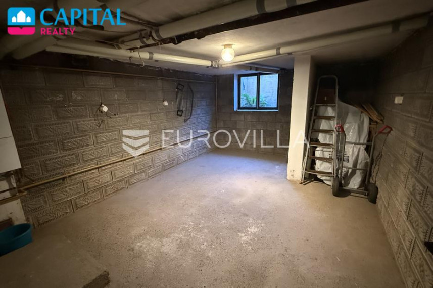 Parduodamas namas Plivska ulica 29 , 290.00 kv.m ploto, 3 aukštai 29