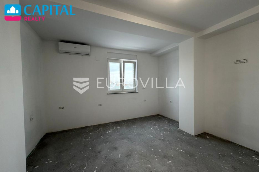 Parduodamas butas Ulica Ivana Pavla II 2 , 209.82 kv.m ploto, 3 kambariai 10
