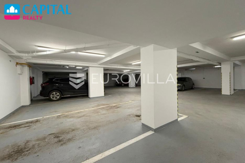 Parduodamas butas Ulica Ivana Pavla II 2 , 209.82 kv.m ploto, 3 kambariai 25