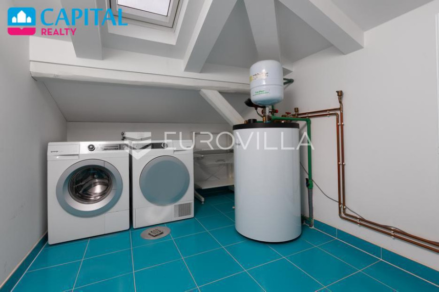 Parduodamas butas Gornja Vežica 14A , 183.44 kv.m ploto, 4 kambariai 23