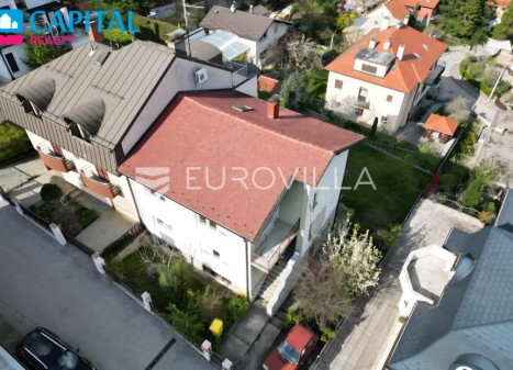Parduodamas namas Lovćenska ulica 79 , 300.00 kv.m ploto, 4 aukštai