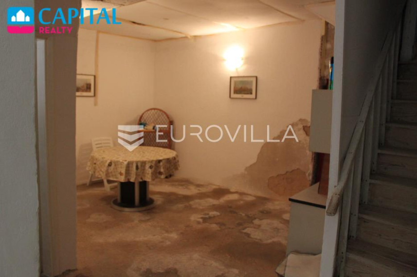Parduodamas namas Borisa Anzulovića 1 , 279.00 kv.m ploto, 3 aukštai 24