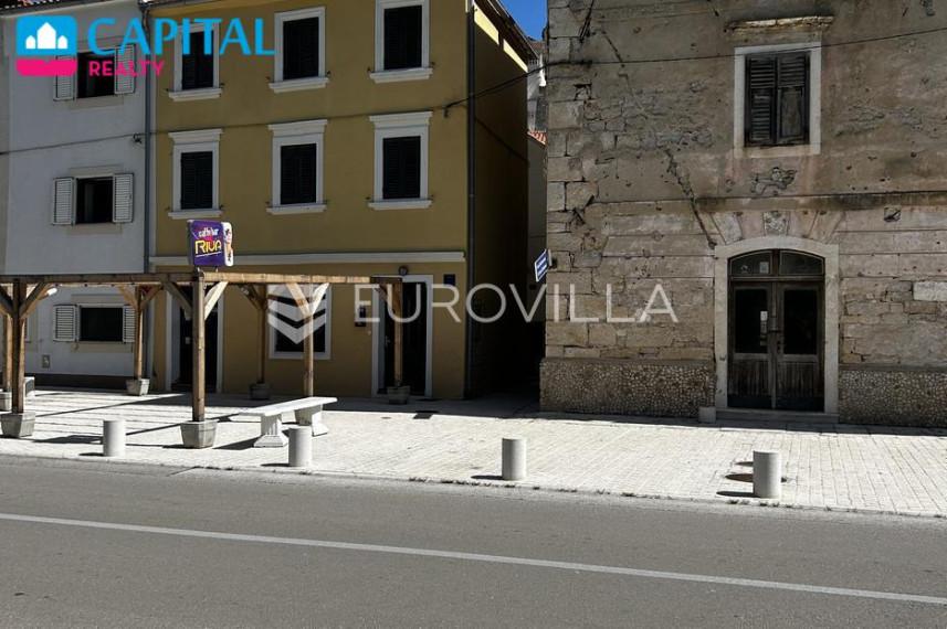 Parduodamas namas Borisa Anzulovića 1 , 279.00 kv.m ploto, 3 aukštai 31