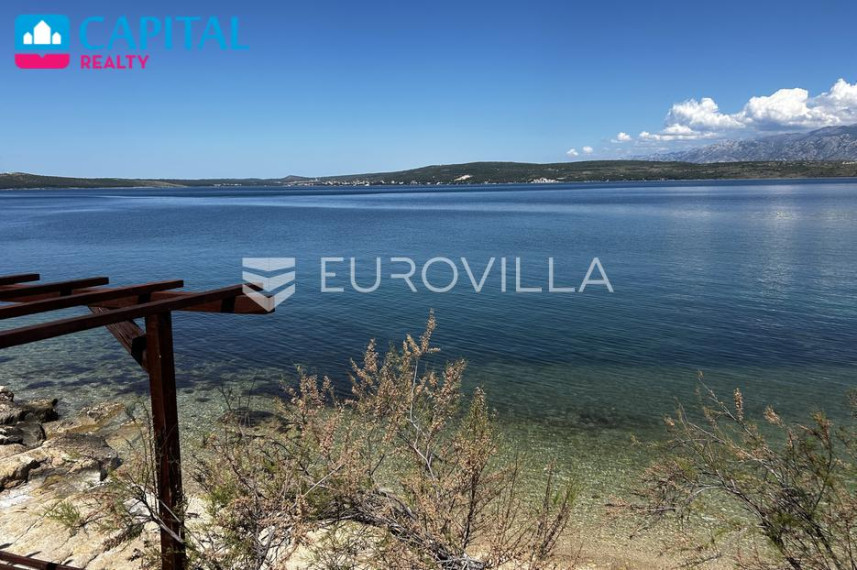 Parduodamas namas Borisa Anzulovića 1 , 279.00 kv.m ploto, 3 aukštai 35