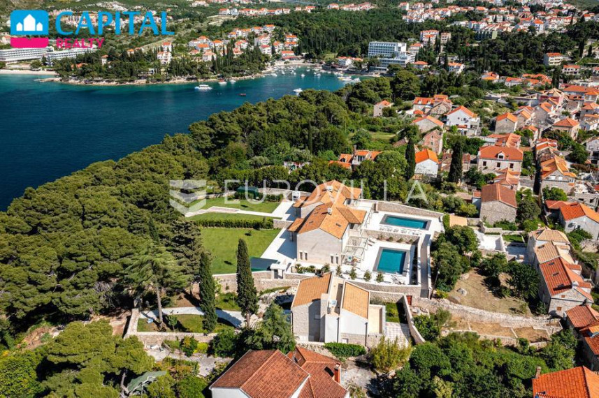Parduodamas namas Trumbićev put 2 , 716.00 kv.m ploto, 3 aukštai 3