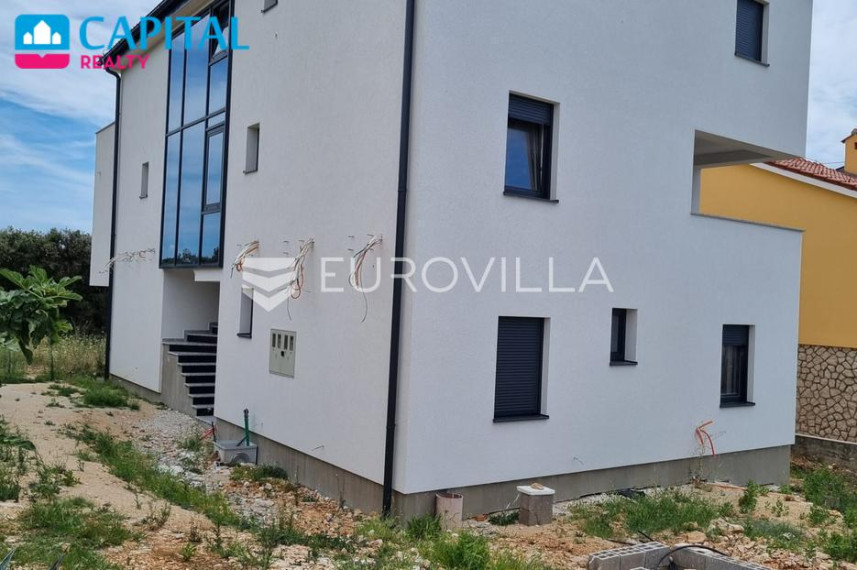 Parduodamas butas Riječka ulica 4 , 98.00 kv.m ploto, 3 kambariai 15