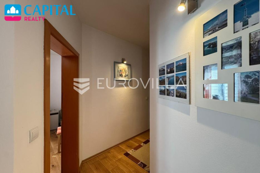 Parduodamas namas Frankopanska ulica 5 , 315.02 kv.m ploto, 1 aukštai 19