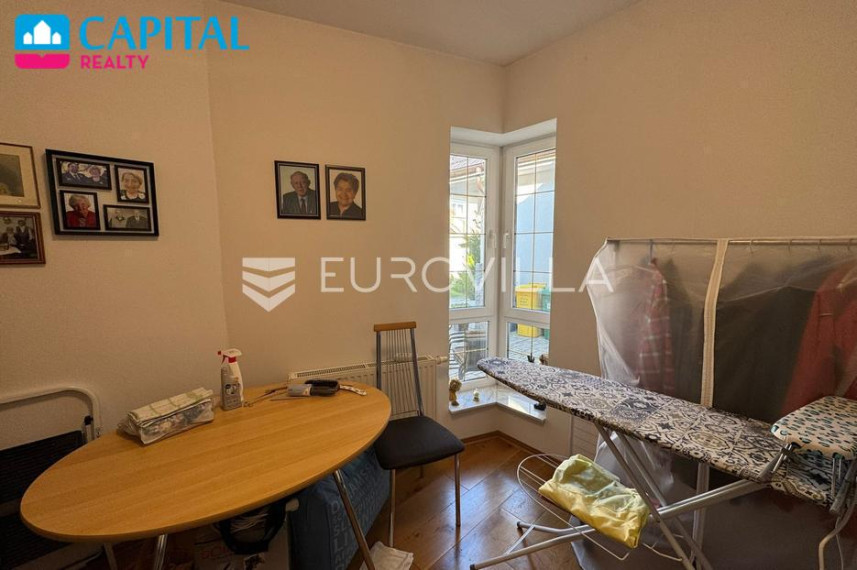 Parduodamas namas Frankopanska ulica 5 , 315.02 kv.m ploto, 1 aukštai 23