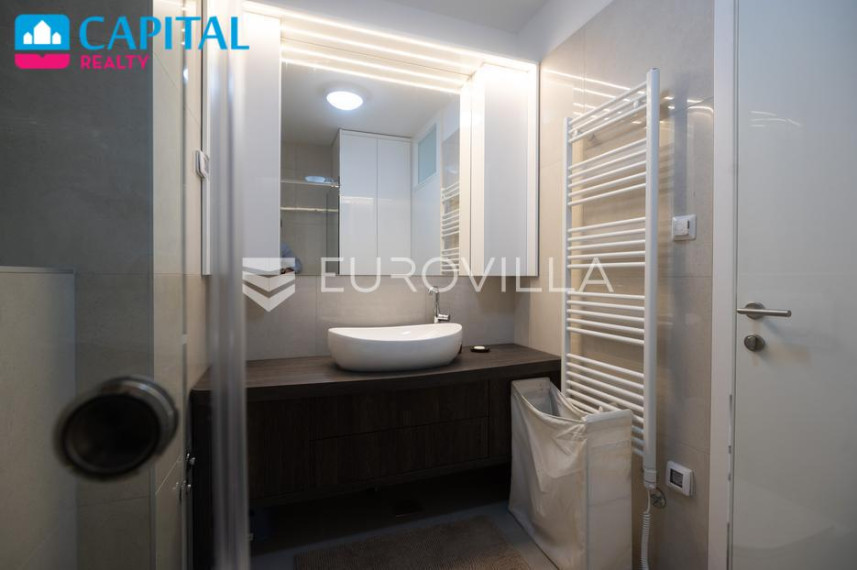 Parduodamas butas Ulica Tina Ujevića 32 , 137.26 kv.m ploto, 3 kambariai 25
