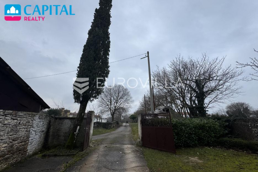 Parduodamas namas Dončići 17A , 200.00 kv.m ploto, 3 aukštai 24