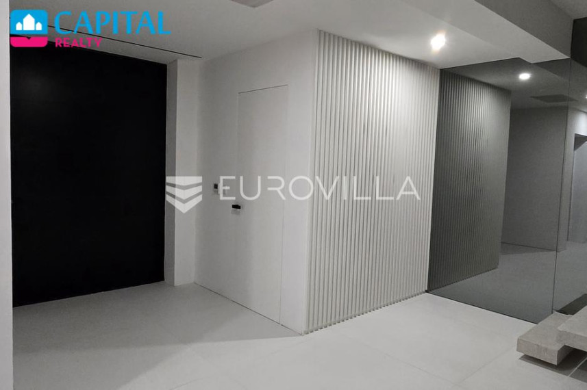 Parduodamas namas Ulica Male Vruje 14 , 550.00 kv.m ploto, 3 aukštai 11
