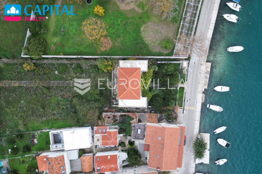 Parduodamas namas Vrh Sela 156 , 600.00 kv.m ploto, 3 aukštai 3