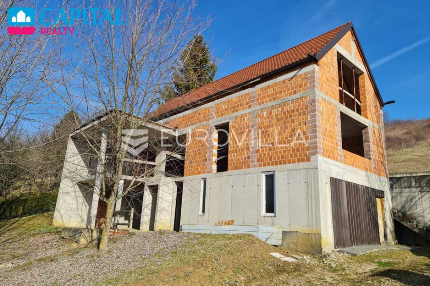 Parduodamas namas Srebrnjak 21b , 400.00 kv.m ploto, 3 aukštai 22