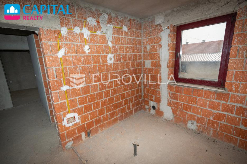 Parduodamas namas Ulica Braće Radić 6 , 470.00 kv.m ploto, 3 aukštai 20