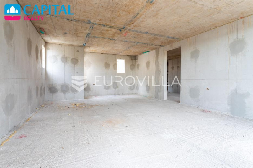 Parduodamas butas Slavinj 25 , 83.53 kv.m ploto, 3 kambariai 5
