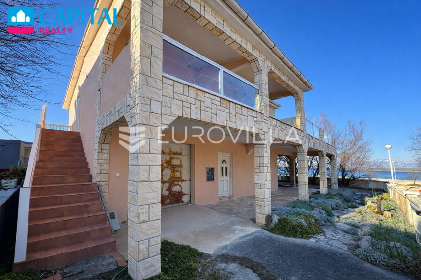 Parduodamas namas Ulica Slatina XII 12 , 300.00 kv.m ploto, 2 aukštai 1