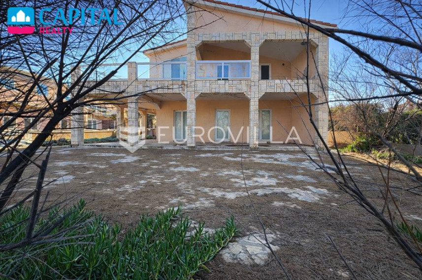 Parduodamas namas Ulica Slatina XII 12 , 300.00 kv.m ploto, 2 aukštai 7