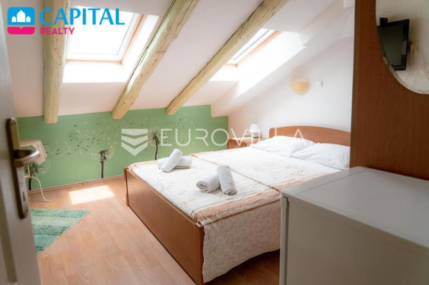 Parduodamas namas 600.00 kv.m ploto, 2 aukštai 27