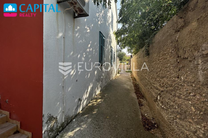 Parduodamas namas Duga Mocira 16 , 250.00 kv.m ploto, 3 aukštai 14