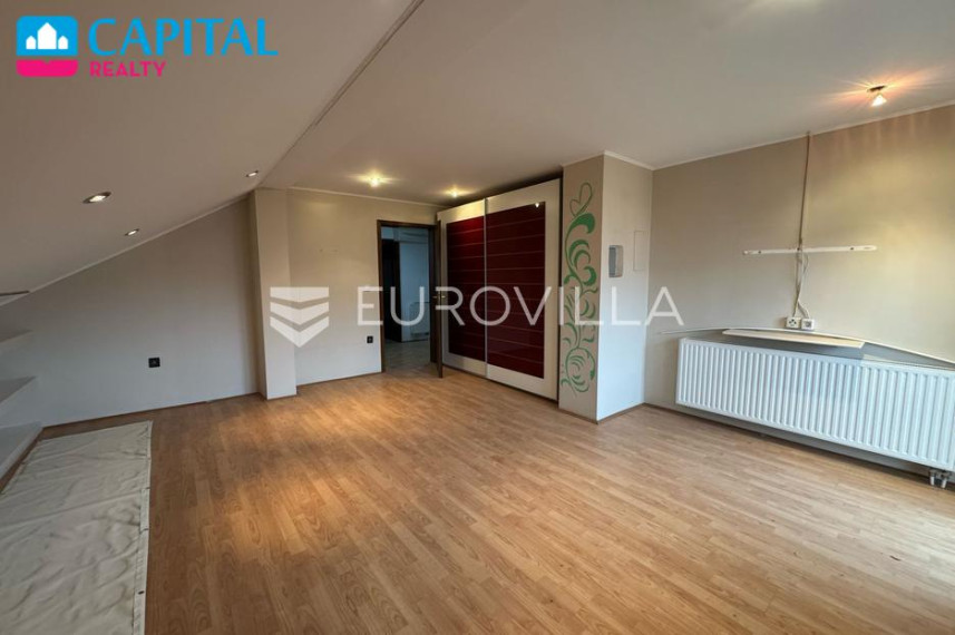 Parduodamas namas Kneza Branimira 37 , 360.00 kv.m ploto, 3 aukštai 21