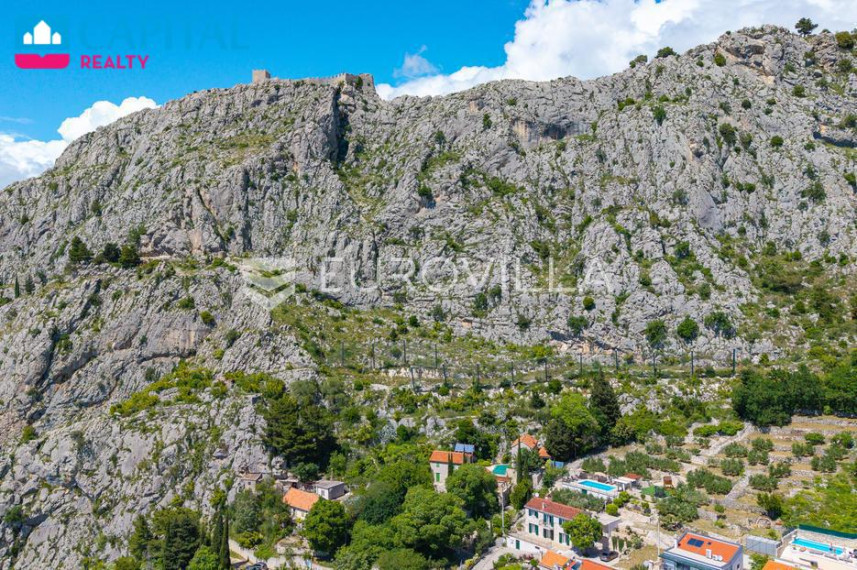 Parduodamas namas Put Svetog Ivana 16 , 160.00 kv.m ploto, 2 aukštai 28