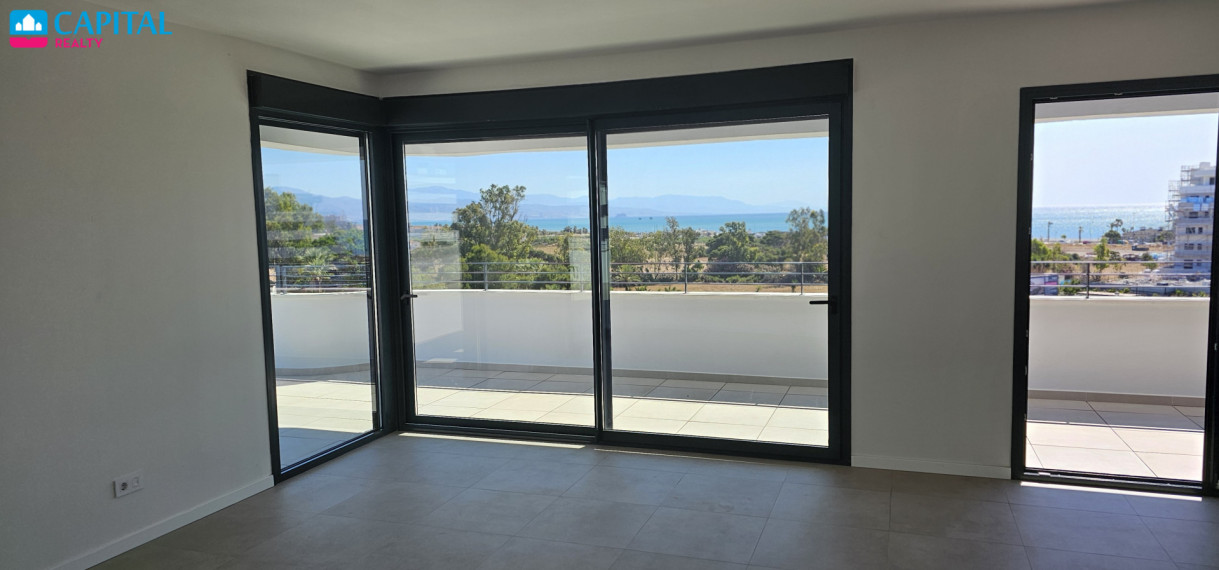 Parduodamas namas Paseo de Maritimo Torremolinos 20R , 183.00 kv.m ploto,  aukštai 7