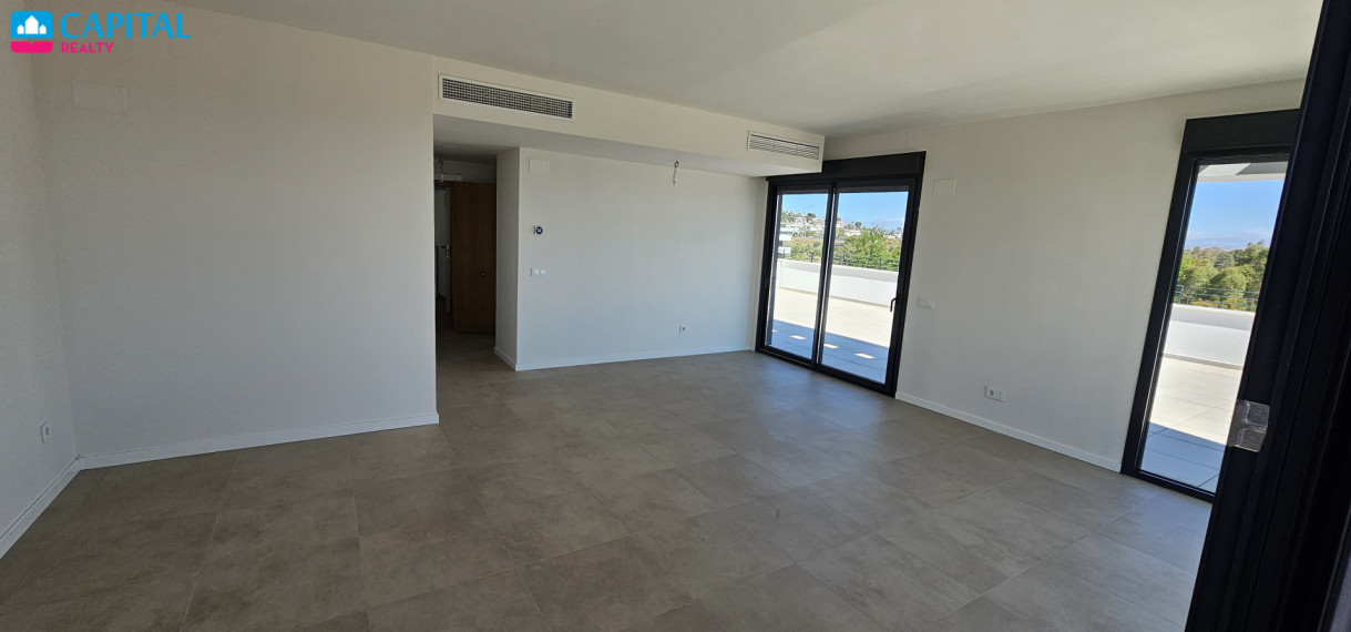 Parduodamas namas Paseo de Maritimo Torremolinos 20R , 183.00 kv.m ploto,  aukštai 21