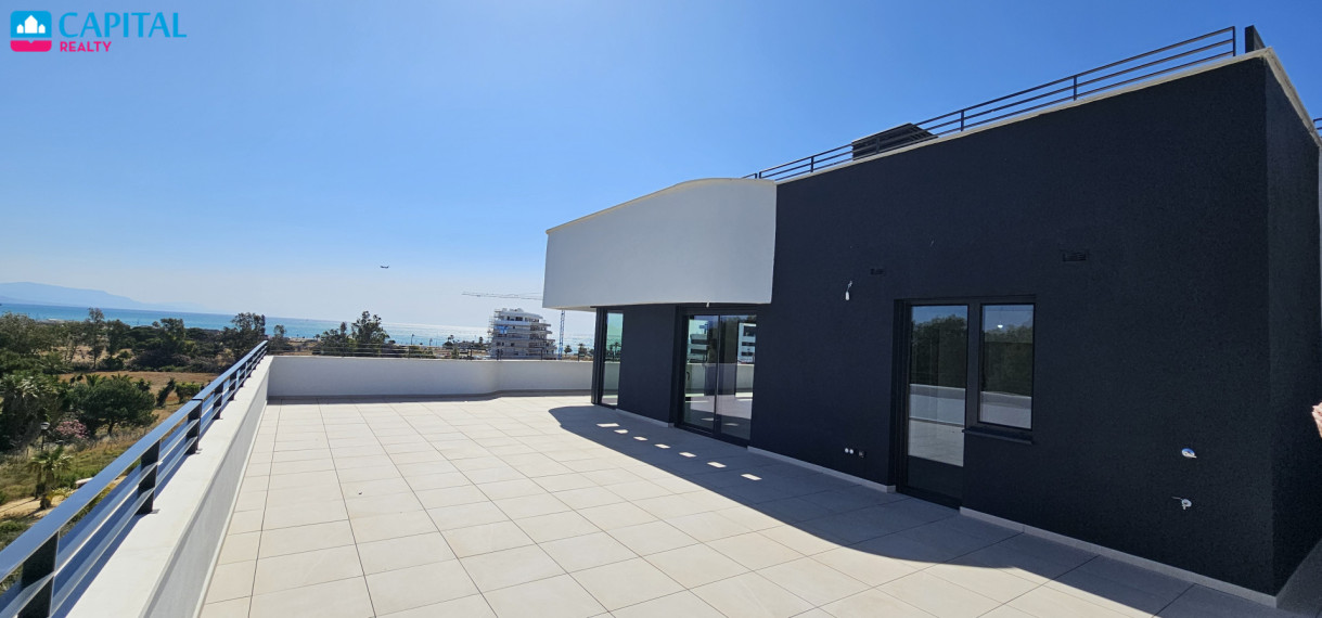 Parduodamas namas Paseo de Maritimo Torremolinos 20R , 183.00 kv.m ploto,  aukštai 31