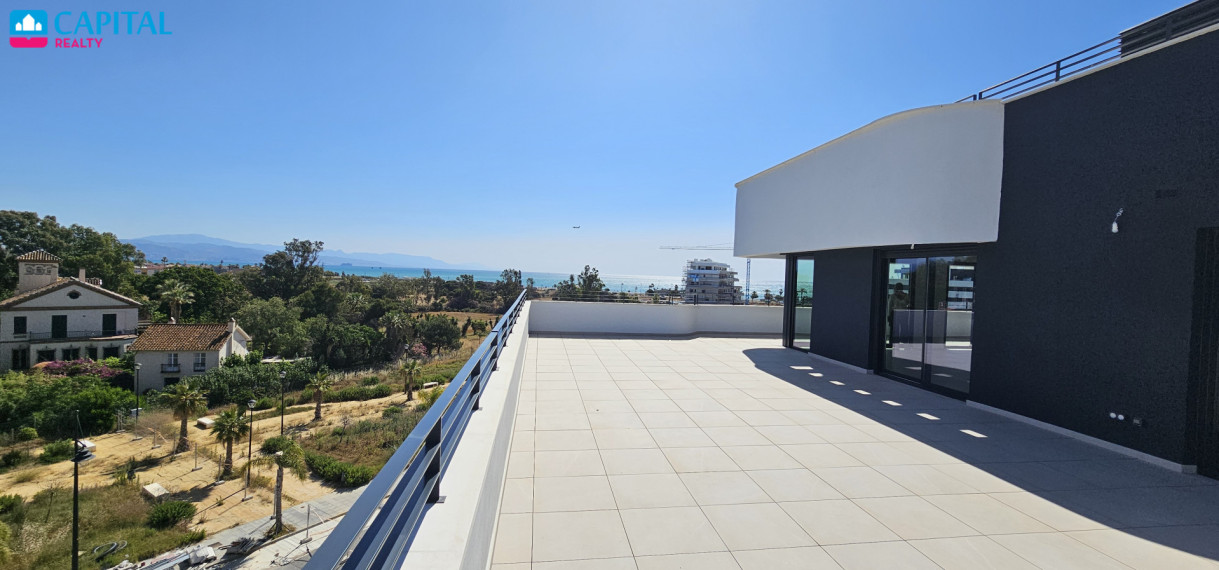 Parduodamas namas Paseo de Maritimo Torremolinos 20R , 183.00 kv.m ploto,  aukštai 32
