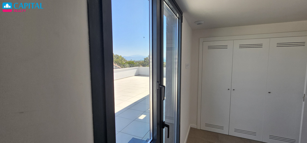 Parduodamas namas Paseo de Maritimo Torremolinos 20R , 183.00 kv.m ploto,  aukštai 36