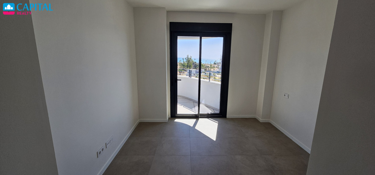 Parduodamas namas Paseo de Maritimo Torremolinos 20R , 183.00 kv.m ploto,  aukštai 43